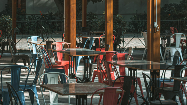 What to Consider When Designing Your Restaurant's Outdoor Seating Area?