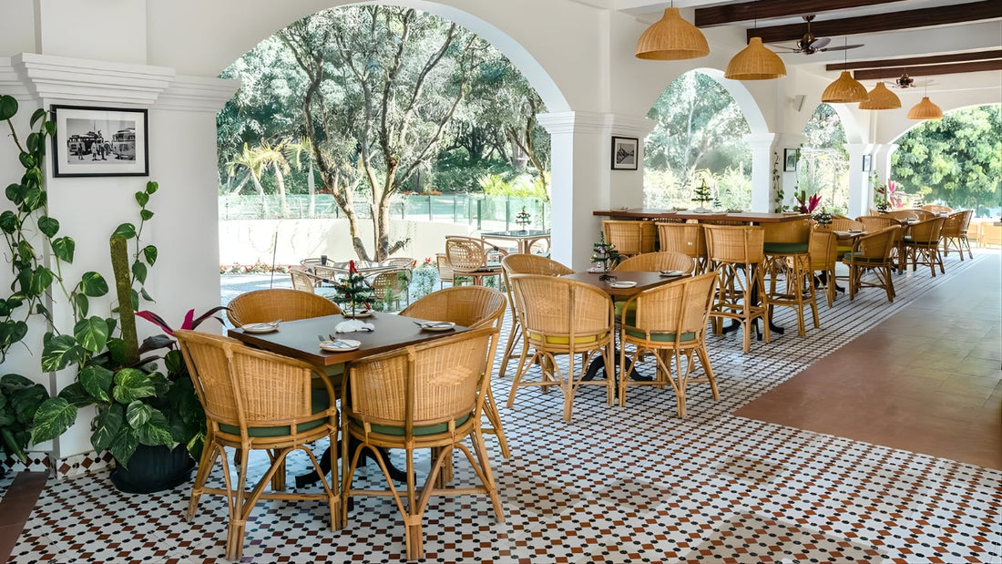 Long-Lasting Cafeteria Chairs