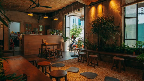 Rustic vs. Modern Bar Stools: Which Style Fits Your Space?