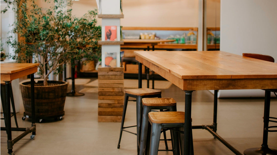 Top Design Trends for Metal Stools with Wood Seats in Restaurants